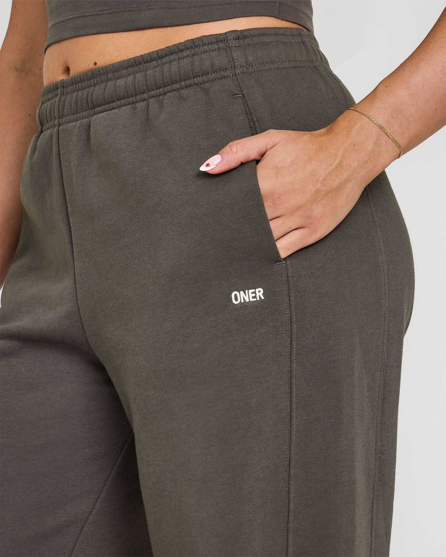 Foundations Straight Leg Joggers | Deep Taupe