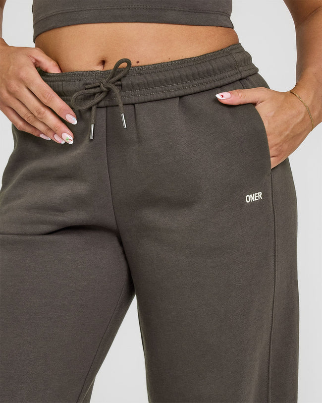 Foundations Straight Leg Joggers | Deep Taupe
