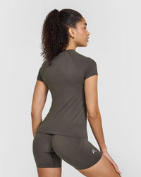 Go To Seamless Fitted Top | Deep Taupe