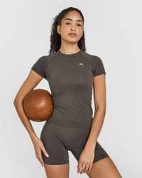 Go To Seamless Fitted Top | Deep Taupe