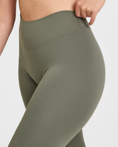 SoftMotionâ„¢ Leggings with White Logo | Alpine Green
