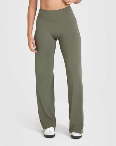 SoftMotionâ„¢ Straight Leg Bottoms with White Logo | Alpine Green