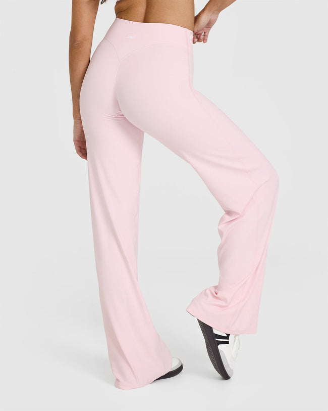 SoftMotionâ„¢ Straight Leg Bottoms with White Logo | Ballet Pink