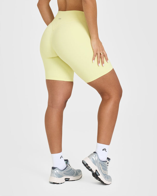 SoftMotionâ„¢ Cycling Shorts 8" | Pastel Yellow