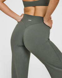 SoftMotionâ„¢ Straight Leg Bottoms with White Logo | Dark Khaki