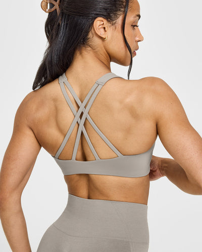 EasyLiftâ„¢ High Neck Sports Bra with White Logo | Warm Sand