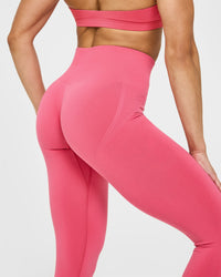 Effortless Seamless Leggings with White Logo | Velvet Pink