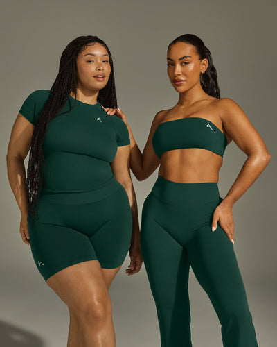 Effortless Seamless Shorts with White Logo | Racing Green