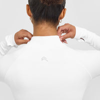 EnhanceLiftâ„¢ Seamless Crop Jacket | White