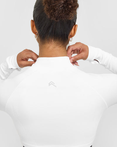 EnhanceLiftâ„¢ Seamless Crop Jacket | White
