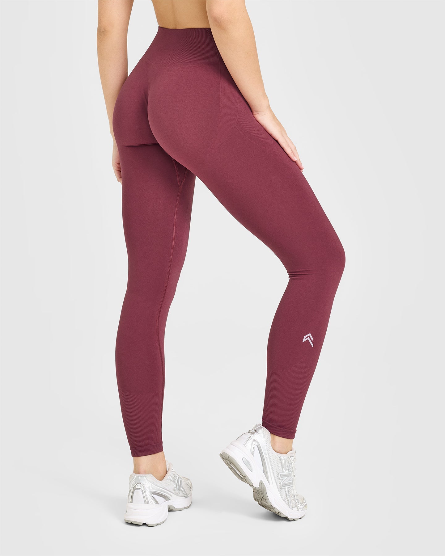 EnhanceLiftâ„¢ Seamless Leggings with White Logo | Burnt Maroon