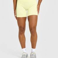 EnhanceLiftâ„¢ Seamless Shorts | Pastel Yellow
