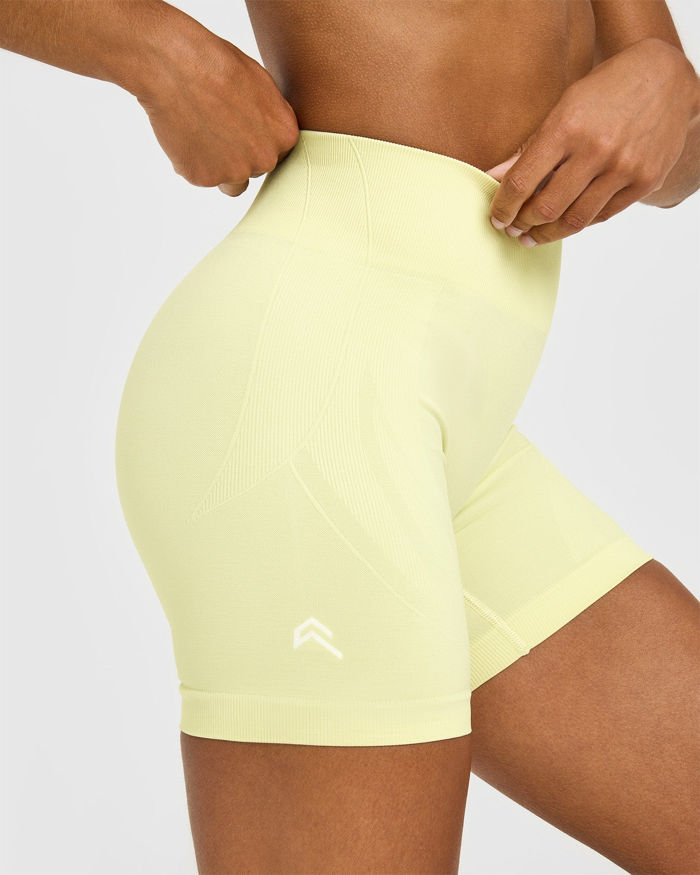EnhanceLiftâ„¢ Seamless Shorts | Pastel Yellow