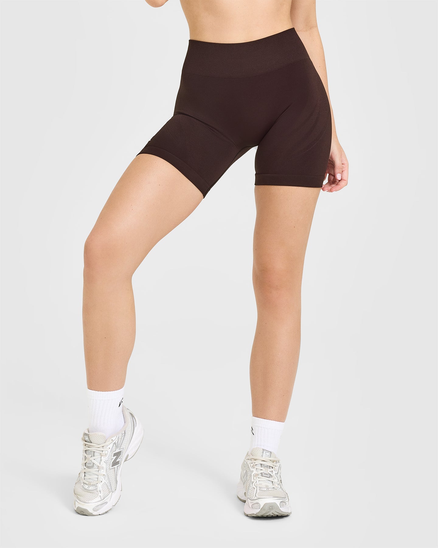 EnhanceLiftâ„¢ Seamless Shorts with White Logo | Plum Brown