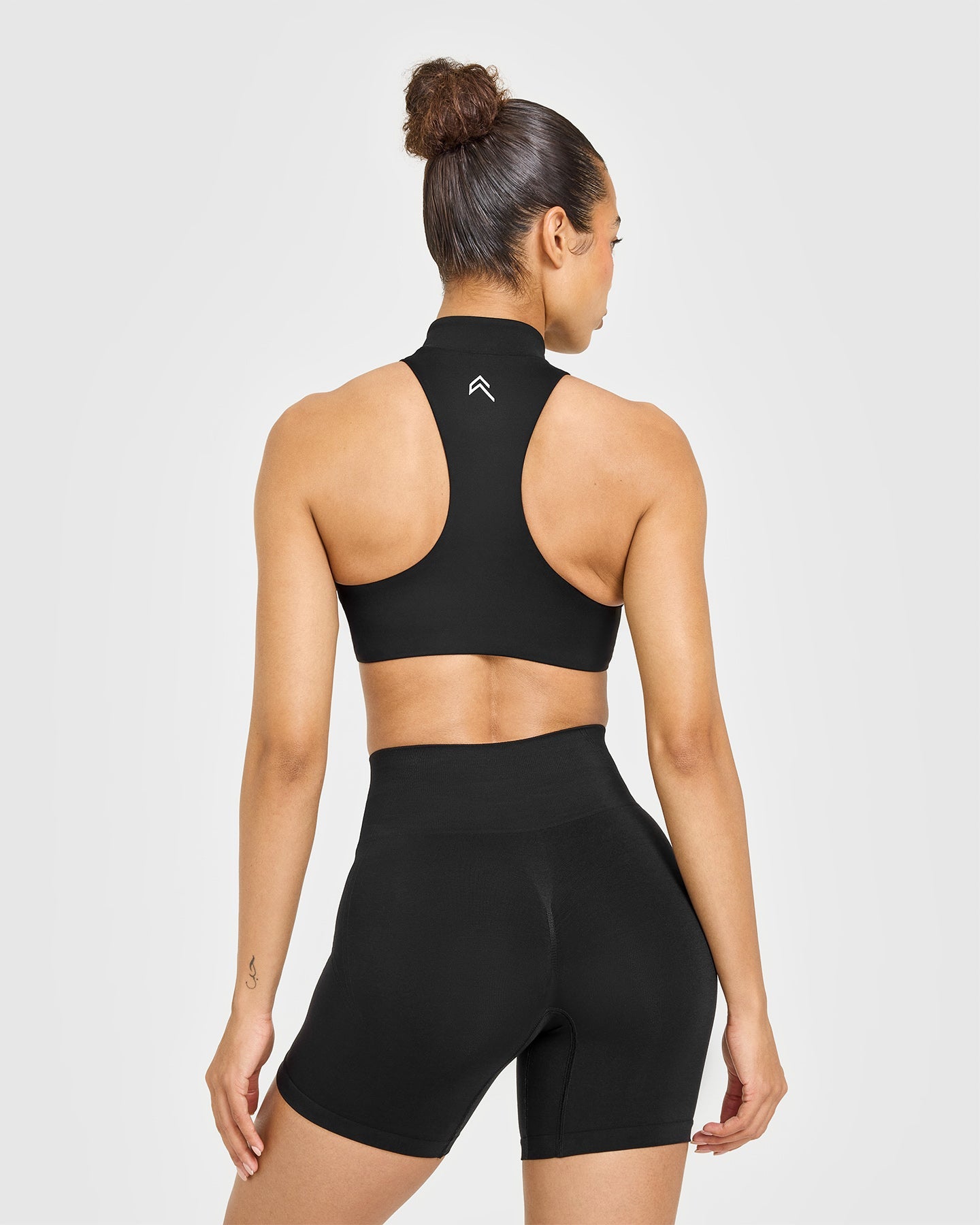 EasyLiftâ„¢ Zip High Neck Sports Bra with White Logo | Black