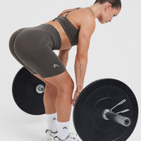 Effortless Seamless Cycling Shorts with White Logo | Deep Taupe