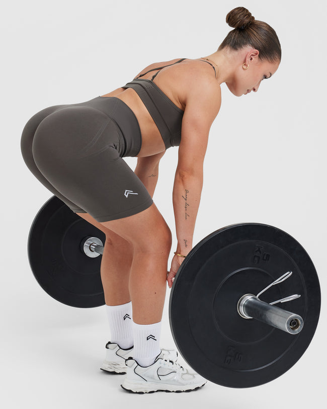 Effortless Seamless Cycling Shorts with White Logo | Deep Taupe