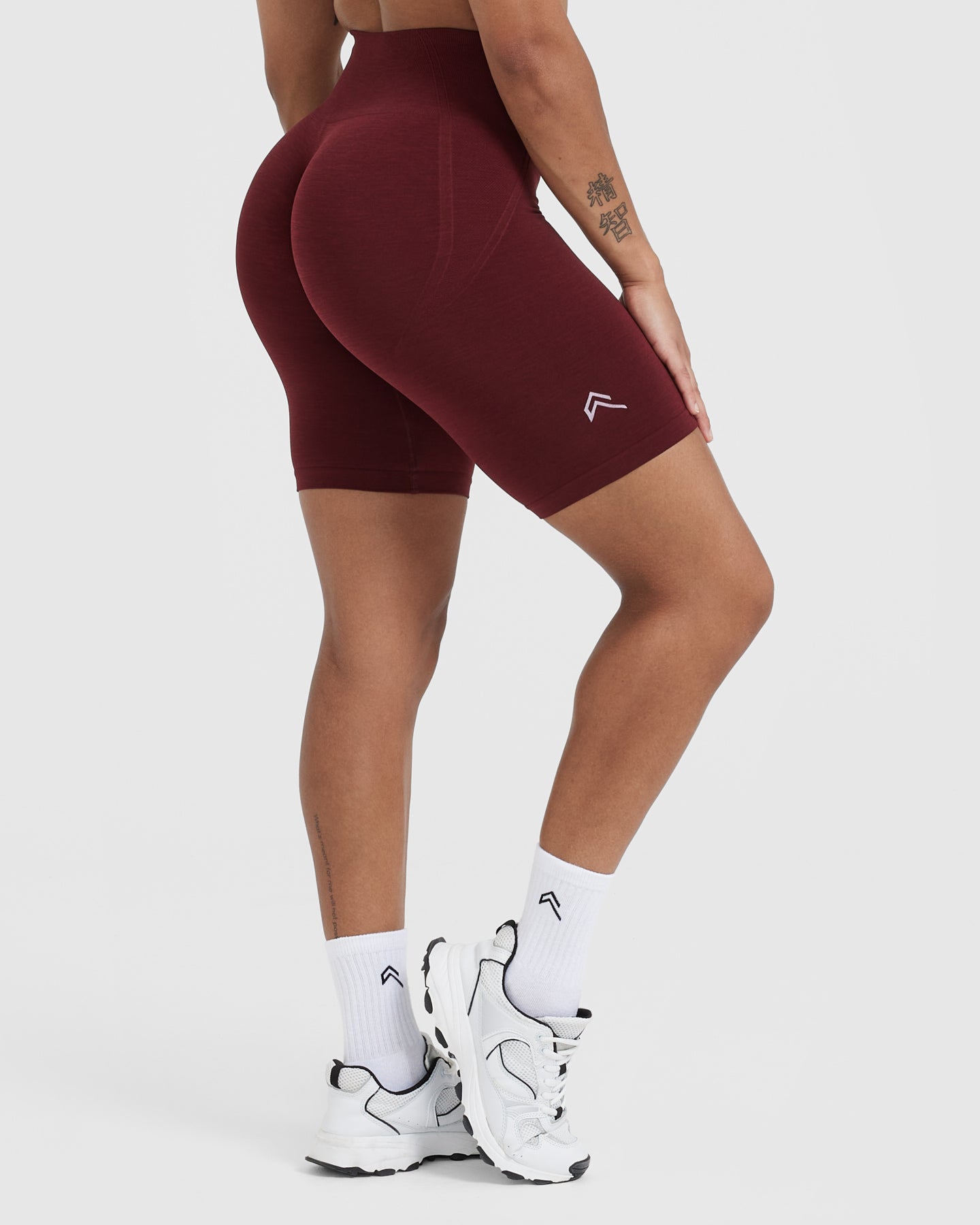 Effortless Seamless Cycling Shorts with White Logo | Rosewood