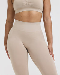 Effortless Seamless Leggings with White Logo | Mushroom Brown