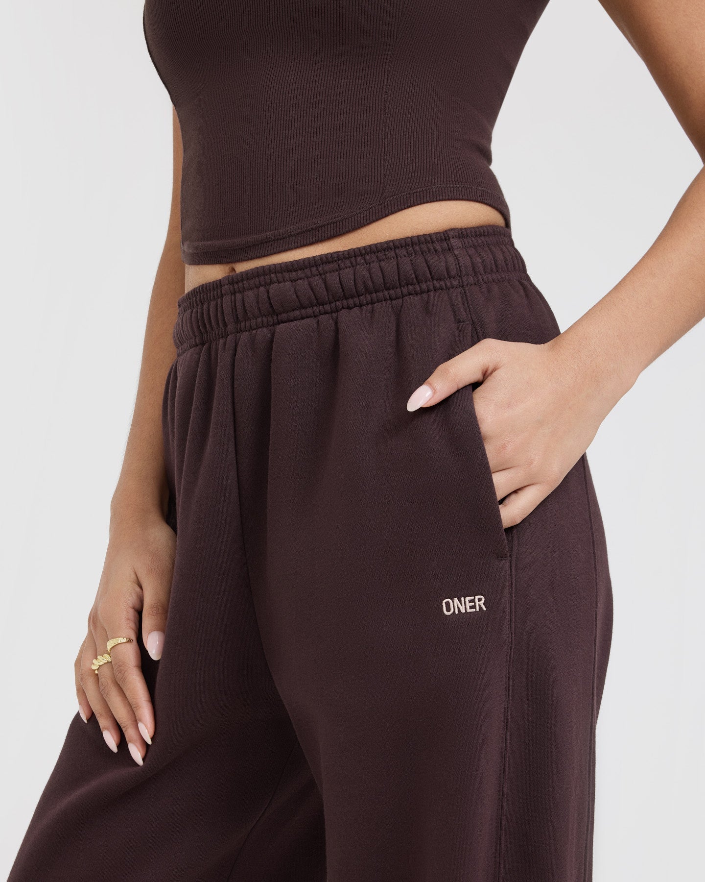 Foundations Joggers | Plum Brown
