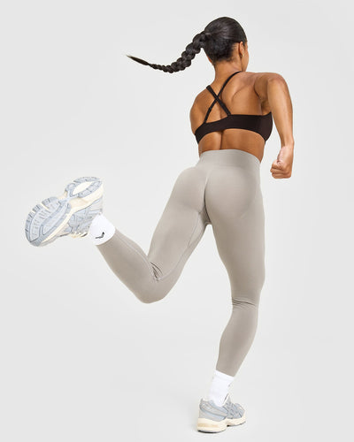 EasyLiftâ„¢ Cross Back Sports Bra | 70% Cocoa