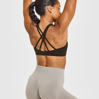 EasyLiftâ„¢ High Neck Sports Bra | 70% Cocoa