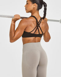 EasyLiftâ„¢ High Neck Sports Bra | 70% Cocoa