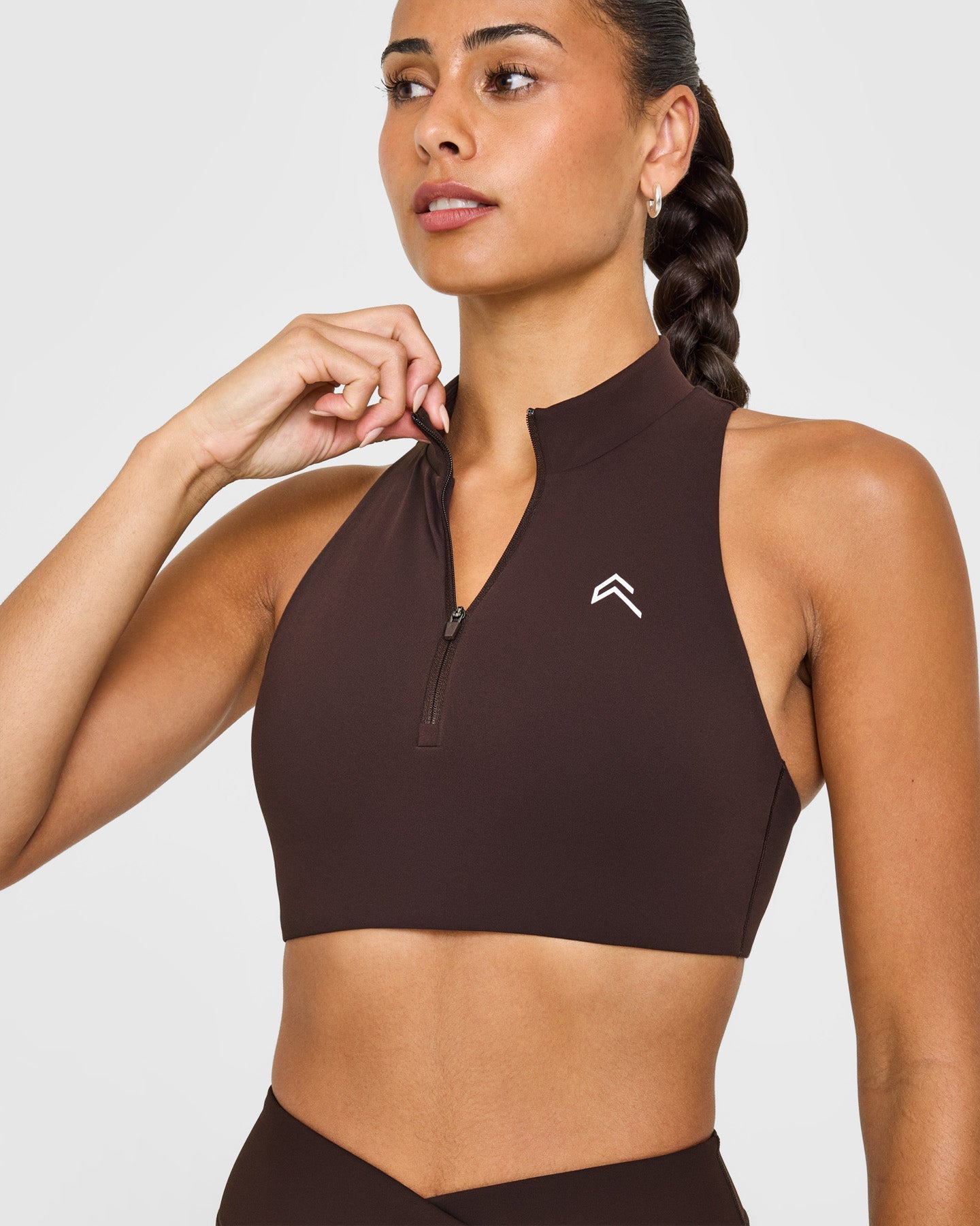EasyLiftâ„¢ Zip High Neck Sports Bra with White Logo | 70% Cocoa