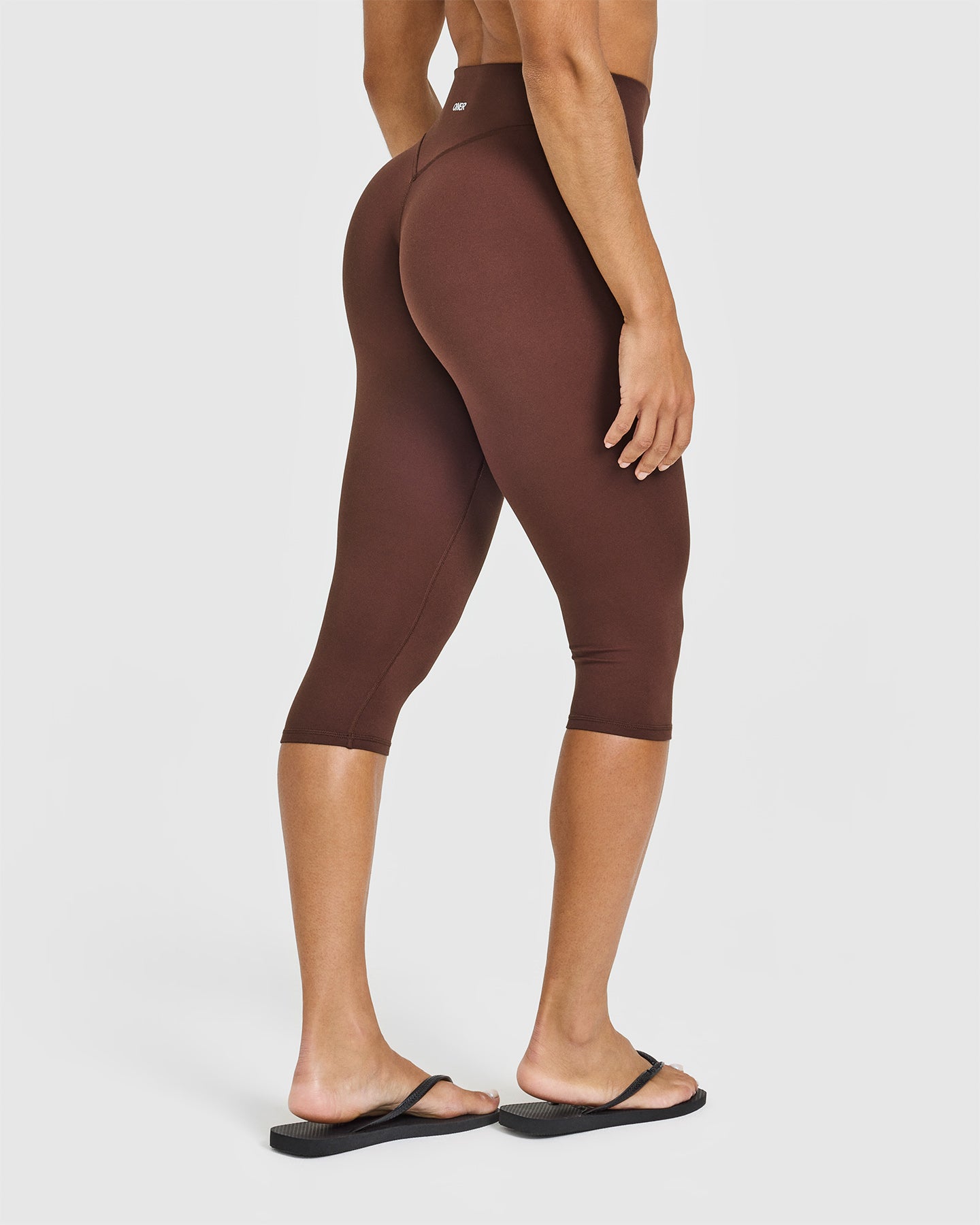 SoftMotion™ High Waisted Capri Leggings | Espresso Brown