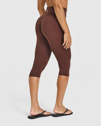 SoftMotion™ High Waisted Capri Leggings | Espresso Brown