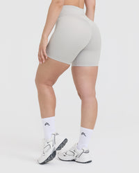 Timeless High Waisted Shorts 6" | Light Grey