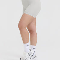 Timeless High Waisted Shorts 6" | Light Grey