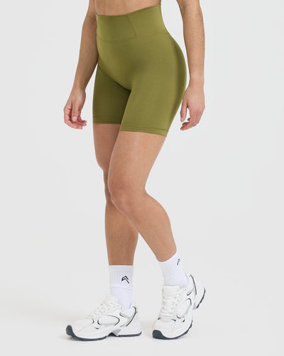 Timeless High Waisted Shorts 6" | Olive Green