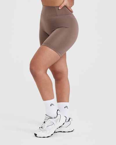 Timeless High Waisted Shorts 6" | Cool Brown