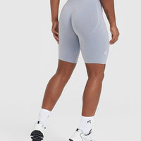 Effortless Seamless Cycling Shorts with White Logo | Metal Grey