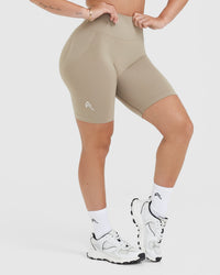 Effortless Seamless Cycling Shorts with White Logo | Washed Sandstone