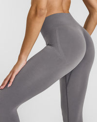 Effortless Seamless Leggings with White Logo | Ash Grey