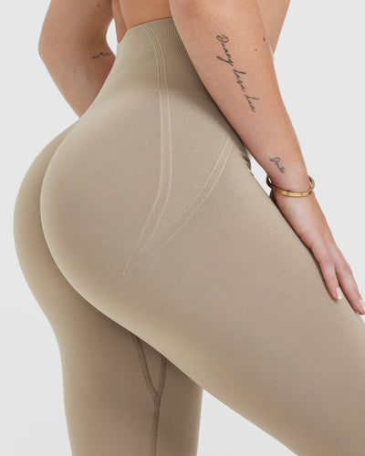 Effortless Seamless Leggings with White Logo | Washed Sandstone