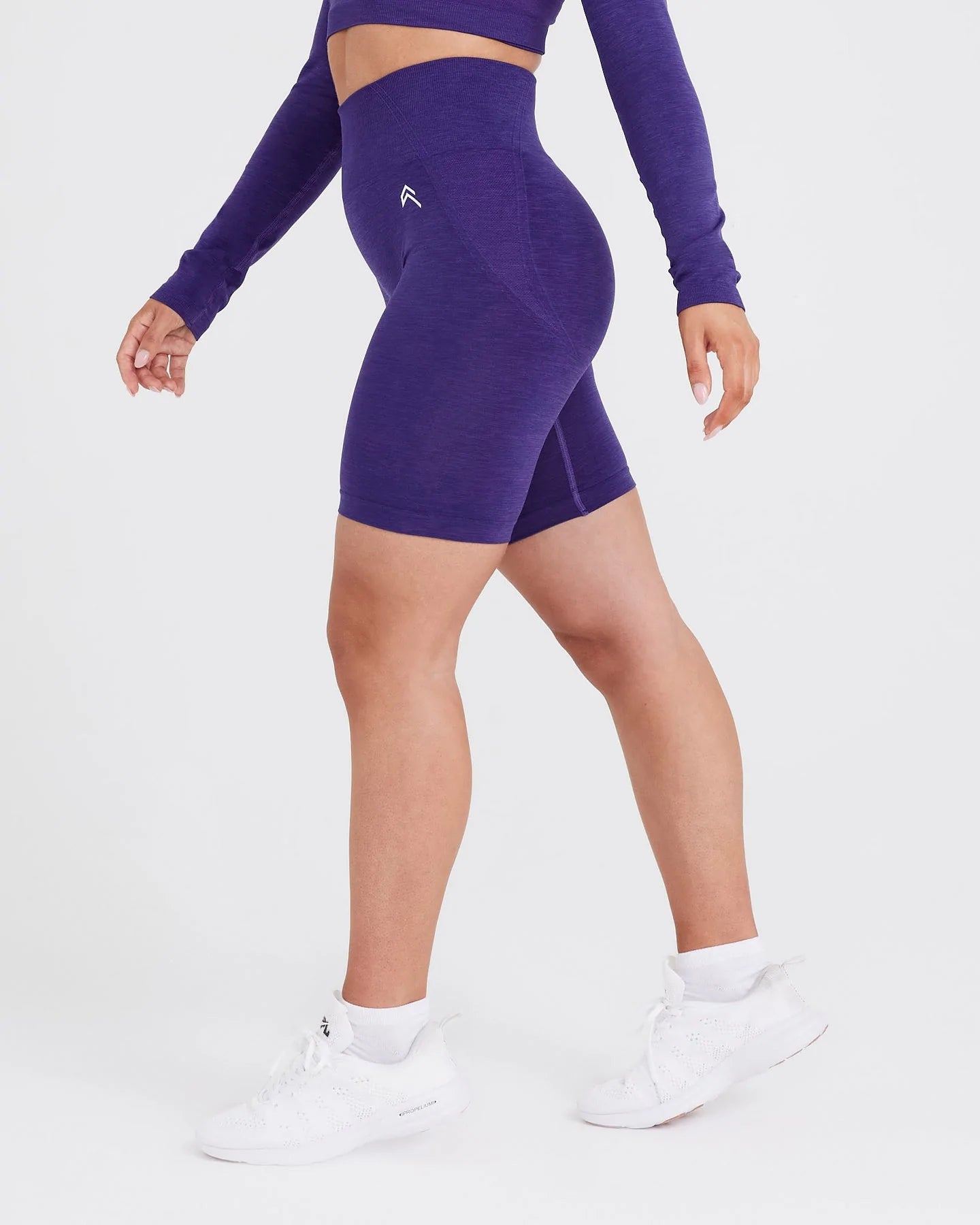 Effortless Seamless Cycling Shorts with White Logo | Amethyst