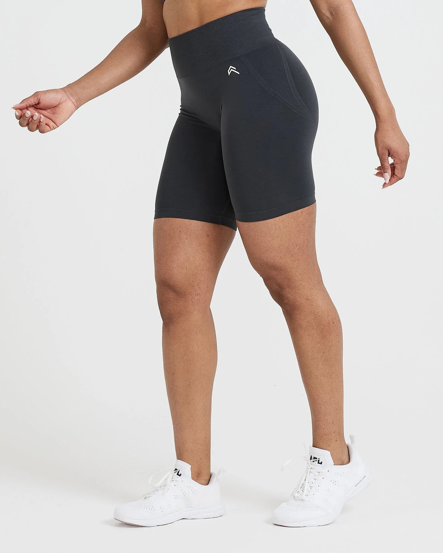 Effortless Seamless Cycling Shorts with White Logo | Coal