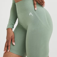 Effortless Seamless Cycling Shorts with White Logo | Sage