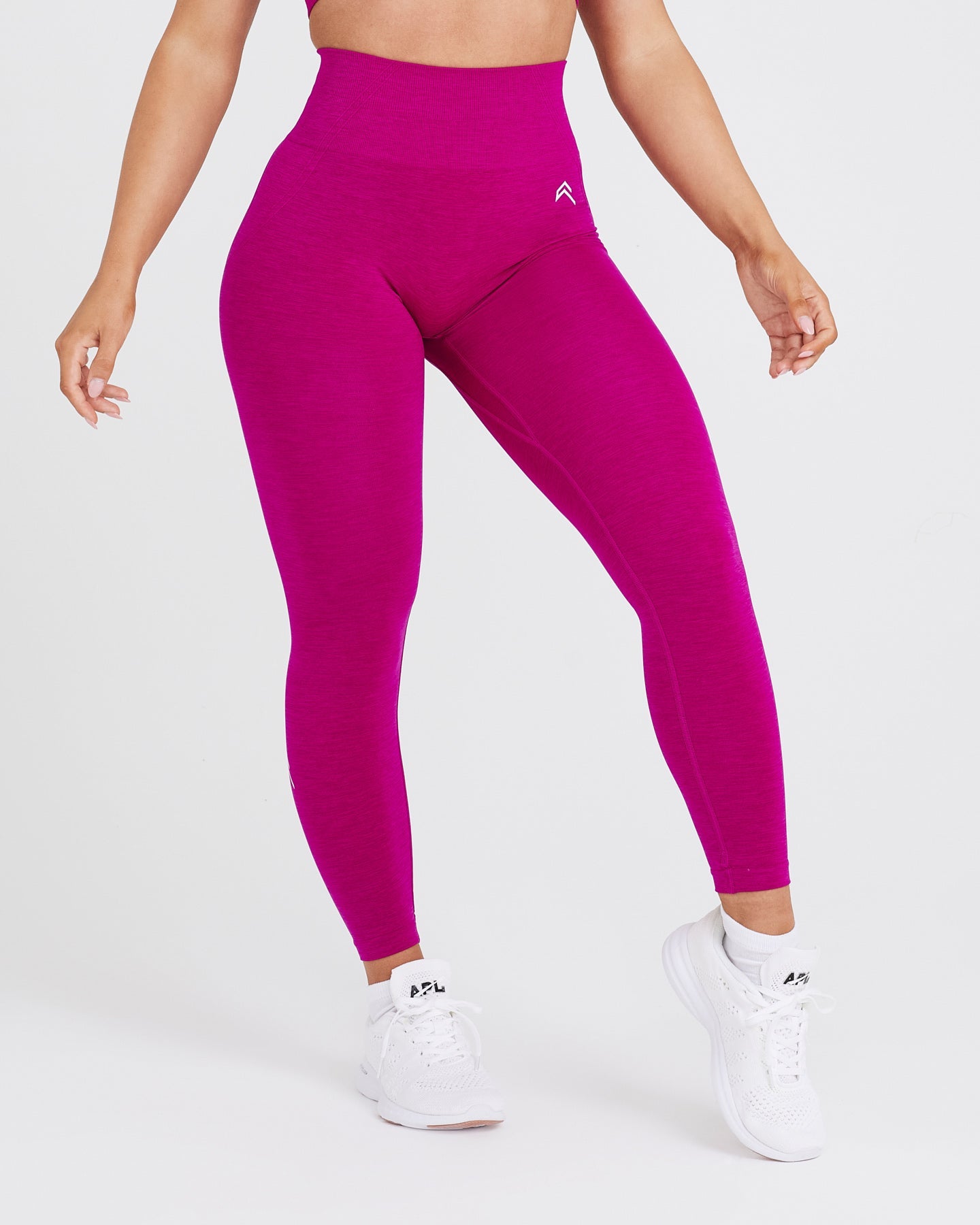 Effortless Seamless Leggings with White Logo | Fuchsia