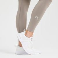 Effortless Seamless Leggings with White Logo | Minky