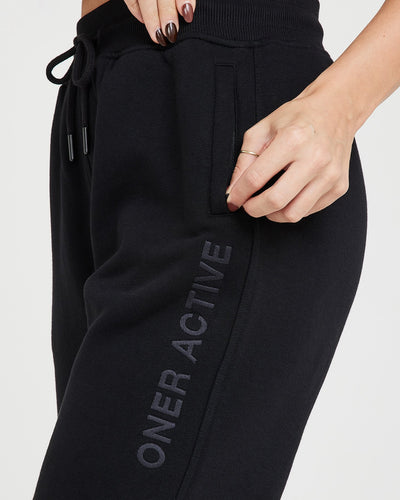 Classic Lounge Joggers | Black