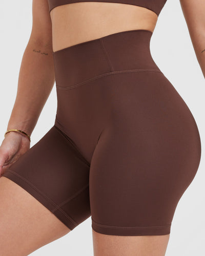 Timeless High Waisted Shorts 6" | Espresso