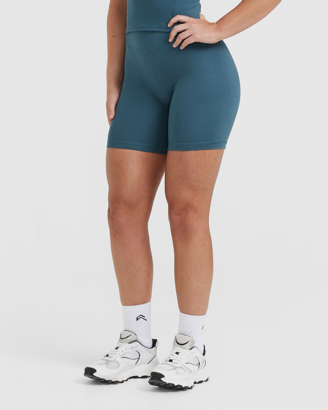 Timeless High Waisted Shorts 6" | Lake Blue