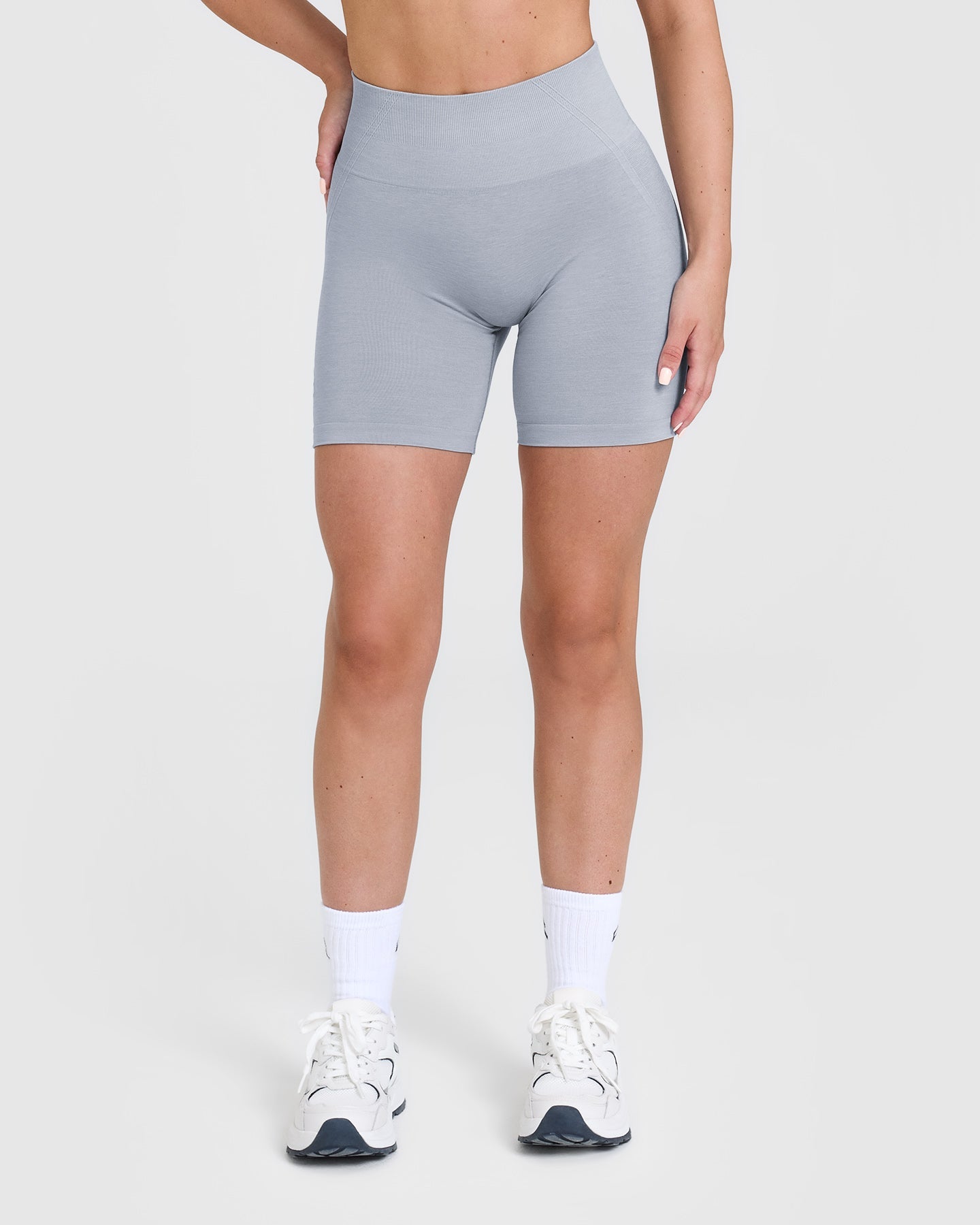 EffortlessLift™ Seamless Shorts with White Logo | Metal Grey