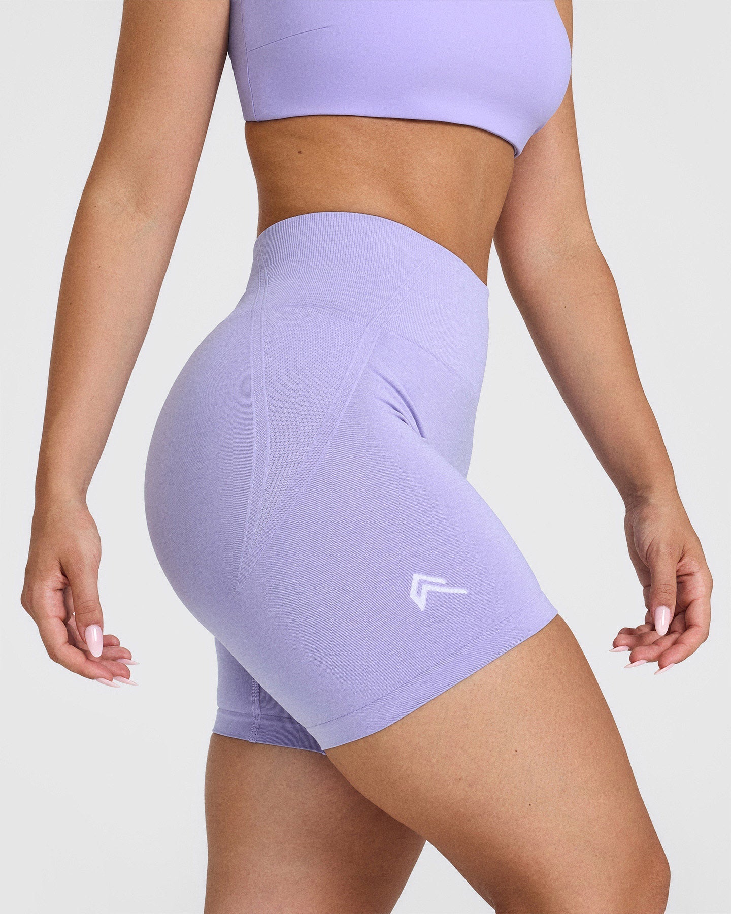 EffortlessLift™ Seamless Shorts with White Logo | Vintage Violet