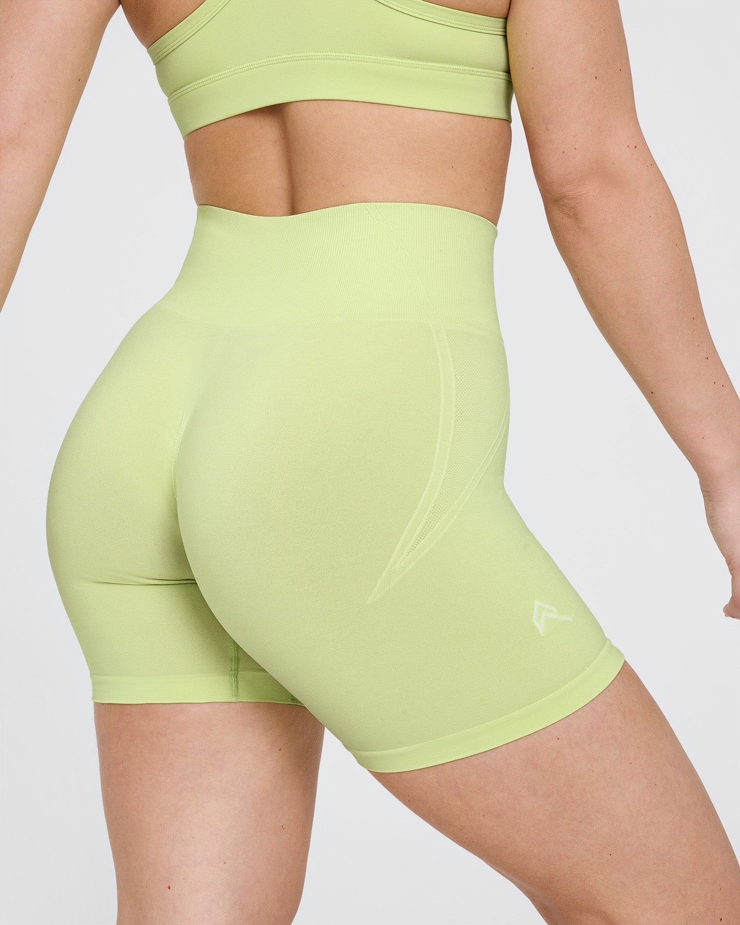 EffortlessLift™ Seamless Shorts with White Logo | Pump Green