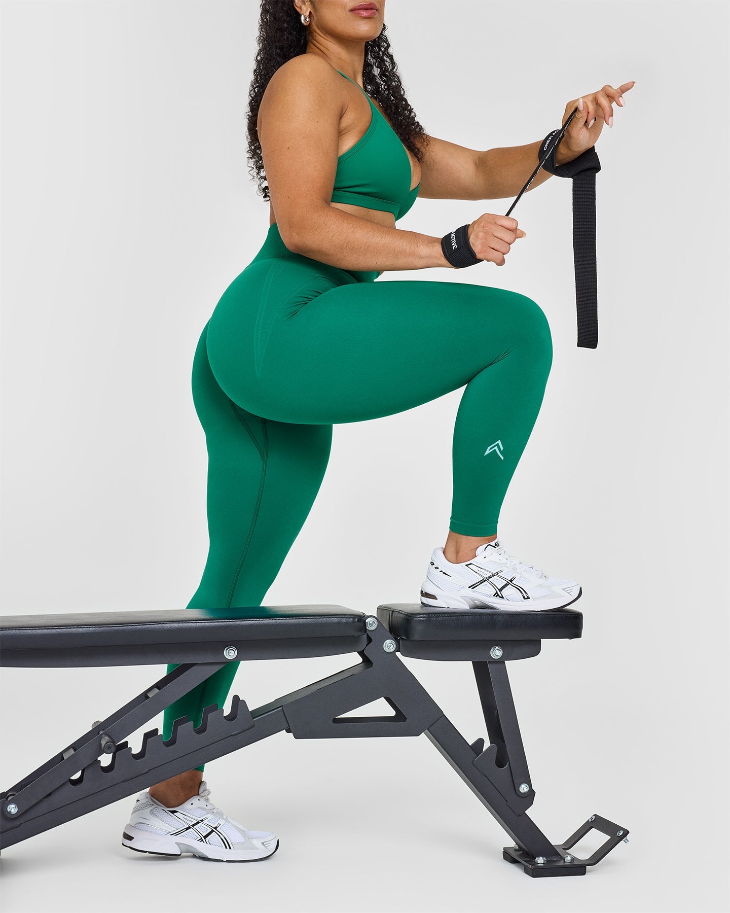 EffortlessLift™ Seamless Leggings with White Logo | Emerald Green